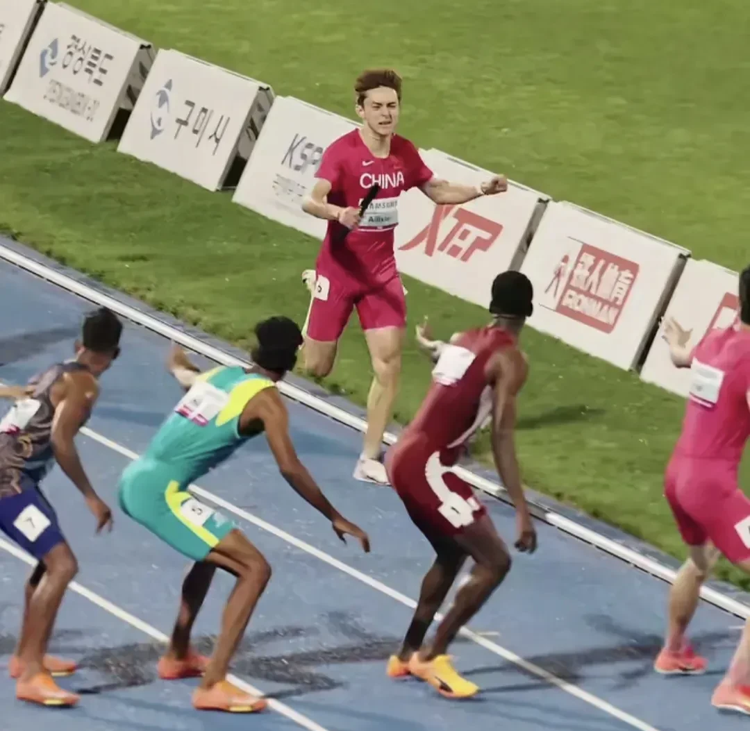 中国队险胜英格兰队，林高远刷新纪录