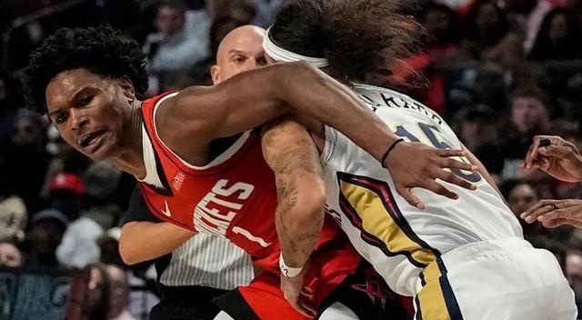 鹈鹕碾压雄鹿,霍勒迪统治全场 鹈鹕碾压雄鹿,霍勒迪统治全场