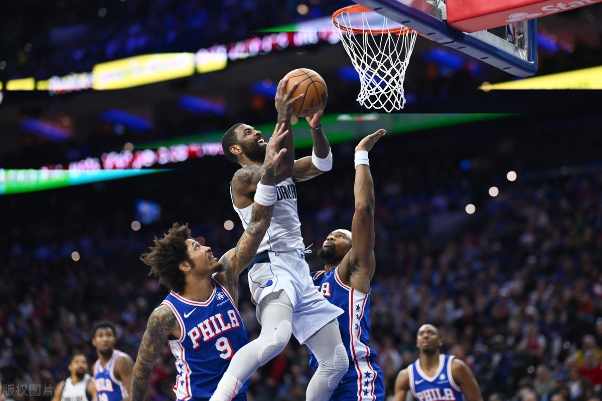 独行侠翻盘马刺，布克扛起全队