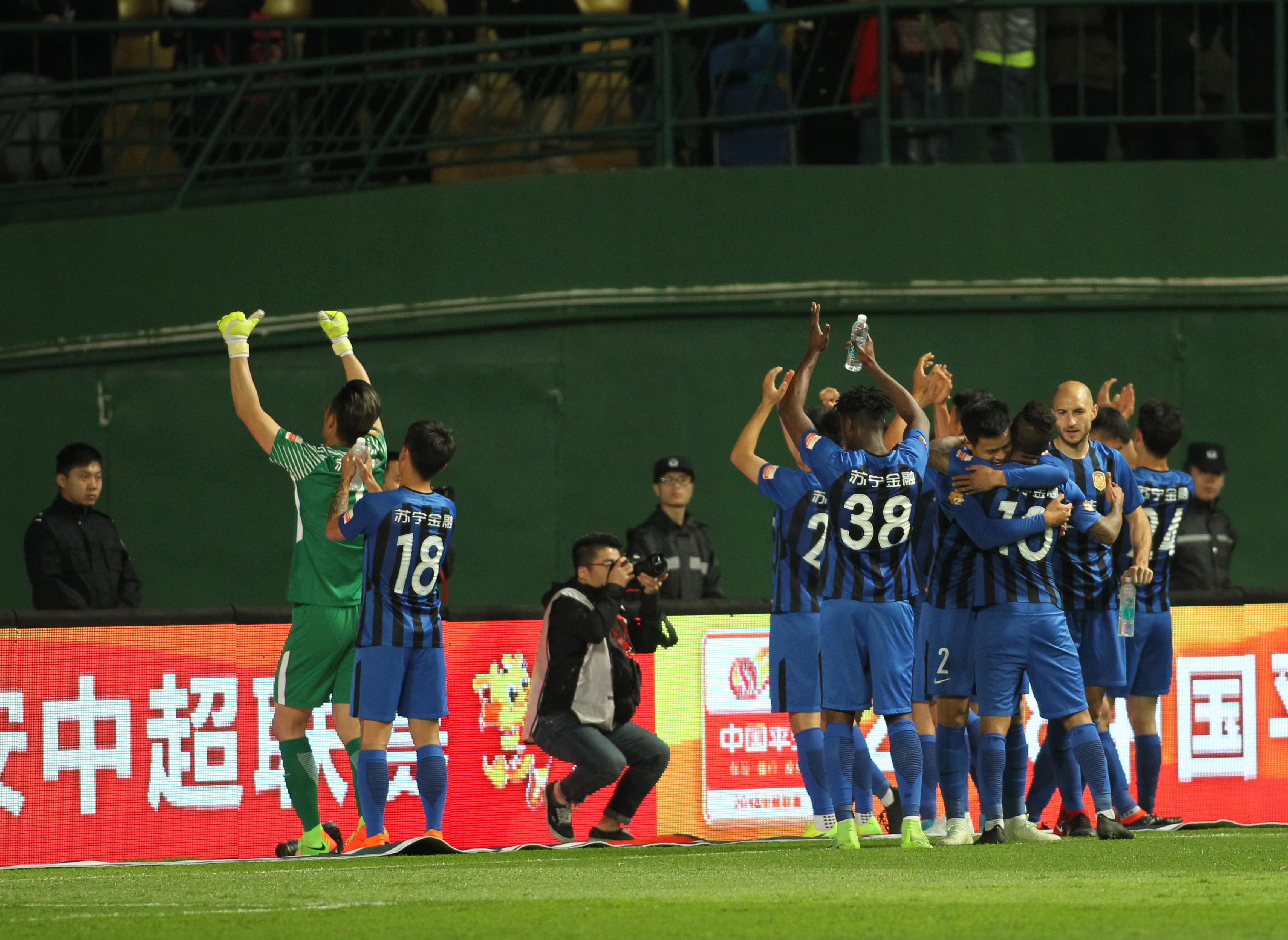 江苏苏宁夺取胜利,积分榜上升 江苏苏宁夺取胜利,积分榜上升