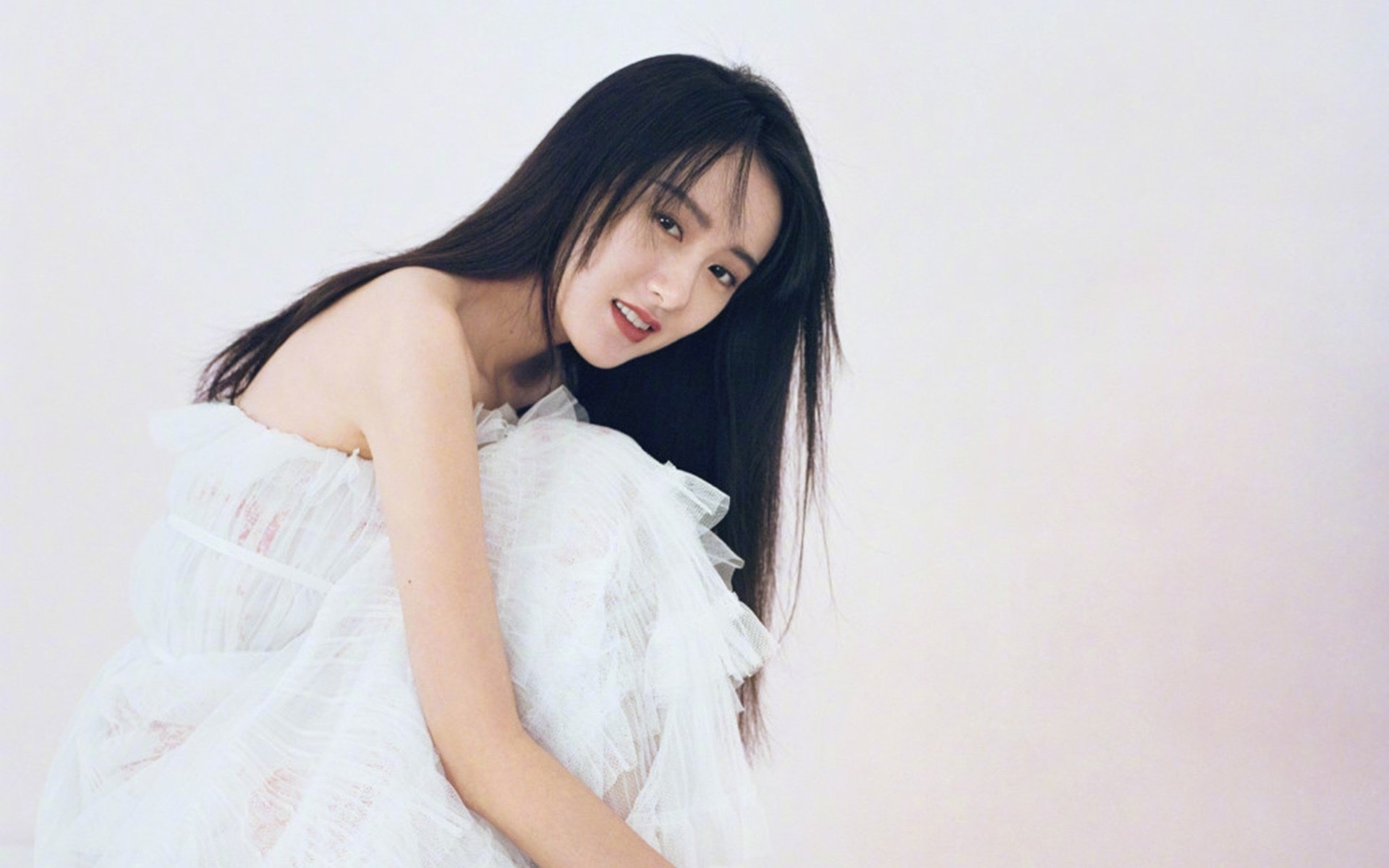 绝境之蓝,阿圭罗终场制胜,英格兰悬崖边险胜法兰西