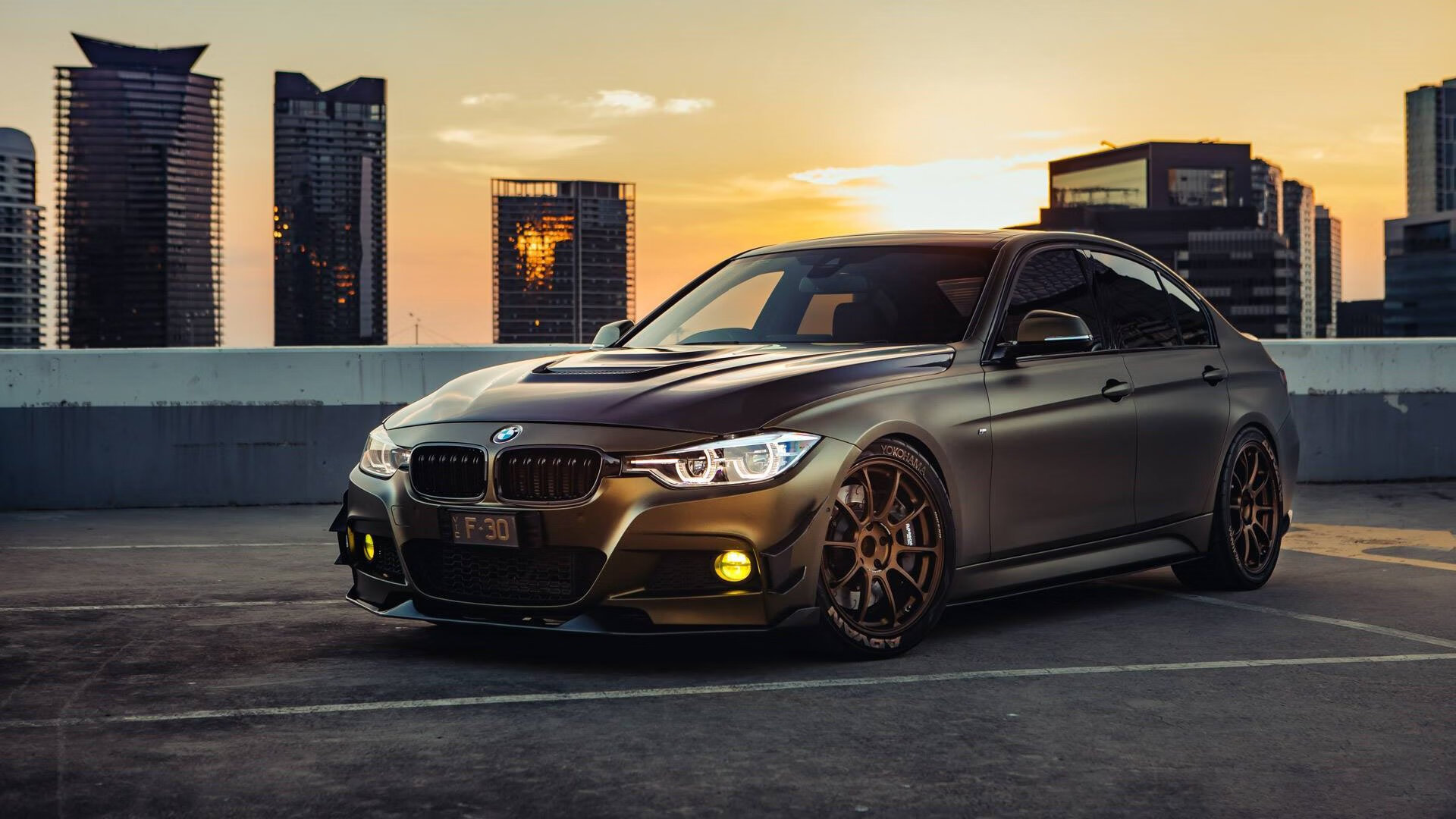 终场哨响，帝国夕阳，当凯撒的鹰徽最后一次掠过安第斯山巅