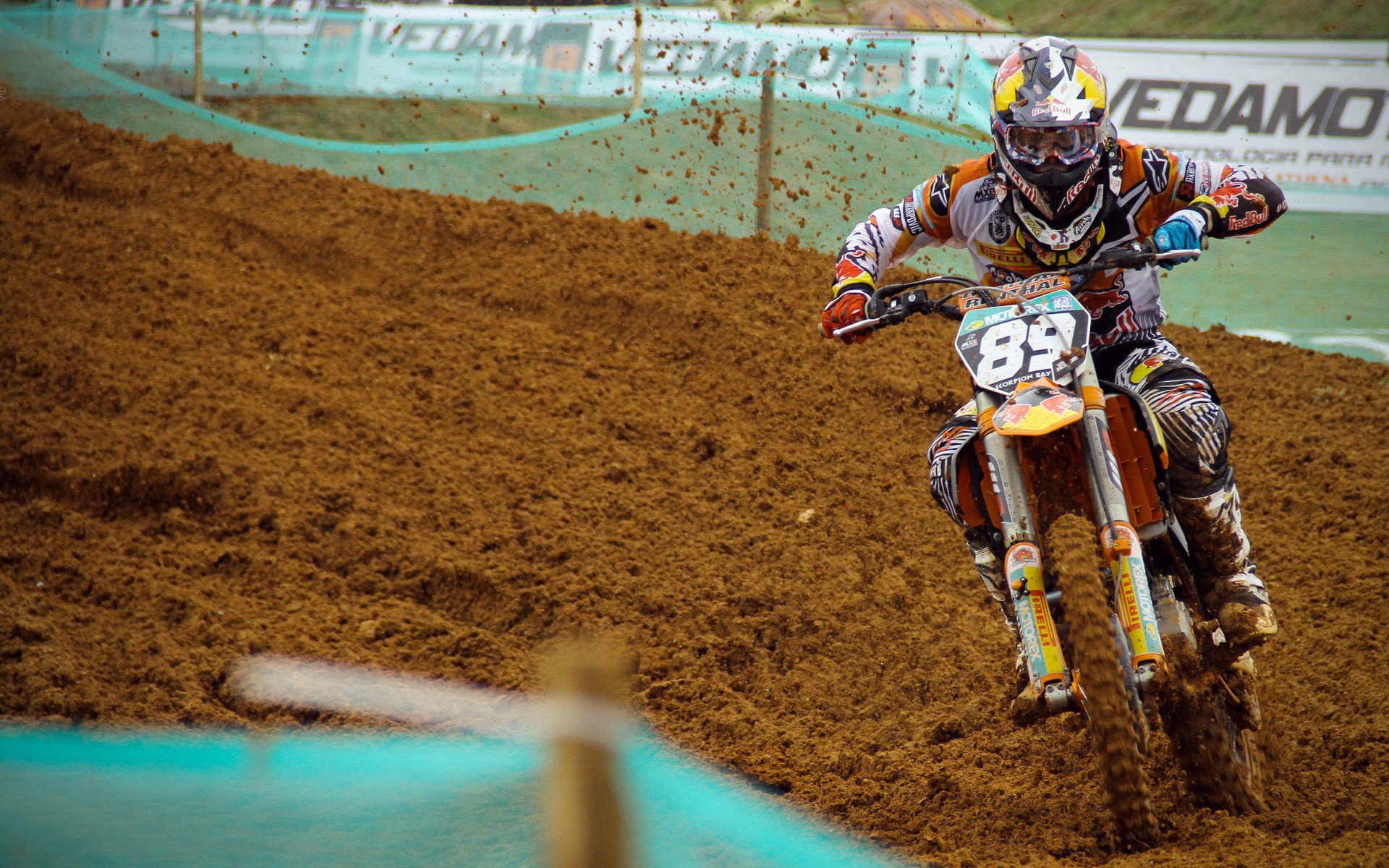 当钢铁碾过蝴蝶，日本正面击溃挪威，加维成为关键先生