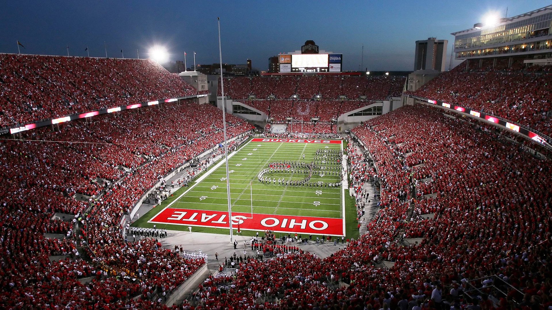 横跳于篮球世界杯之间,猛龙的天空之城与美加墨绿色闪电