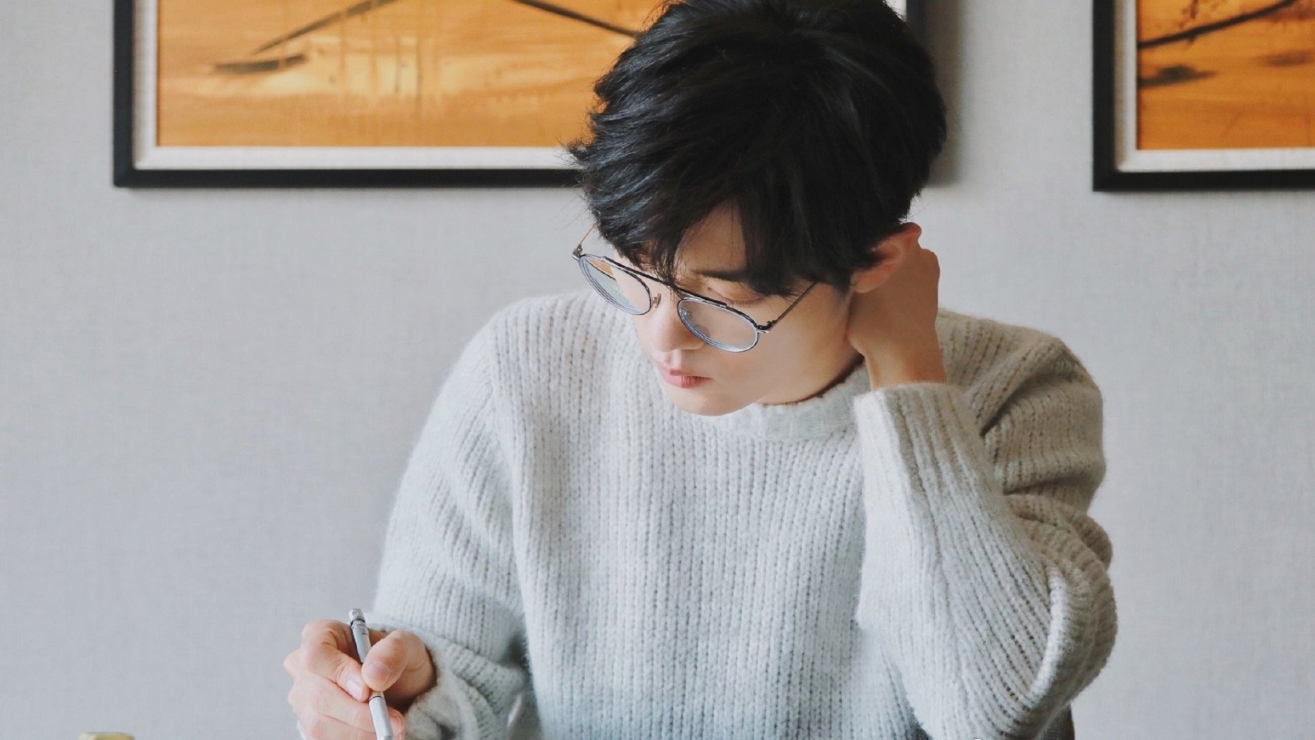 广东队竟不敌马刺!拉文42+7统治攻防,全场最佳无争议