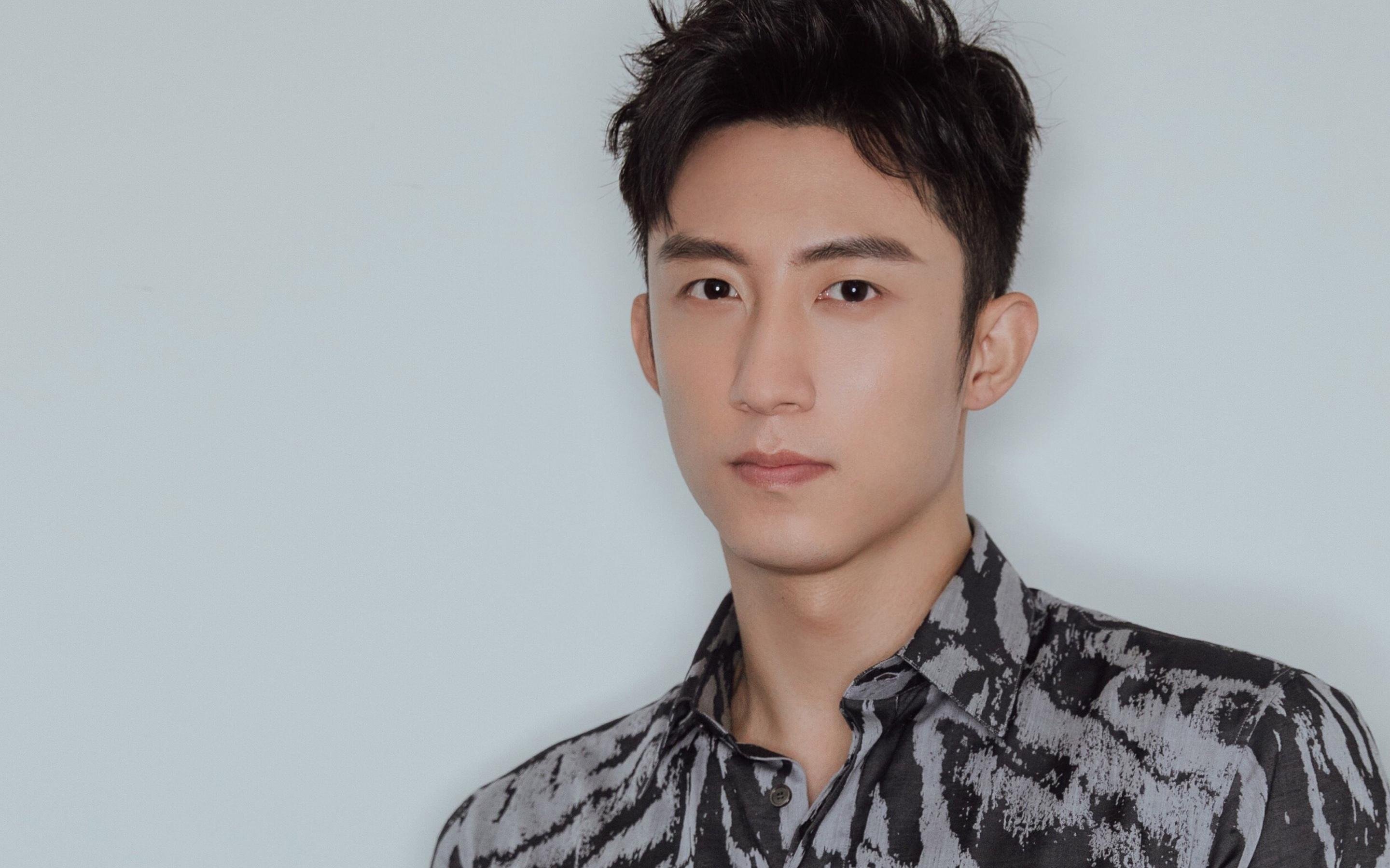 红与白的战争，从德甲争冠战到克罗地亚的硬仗基因